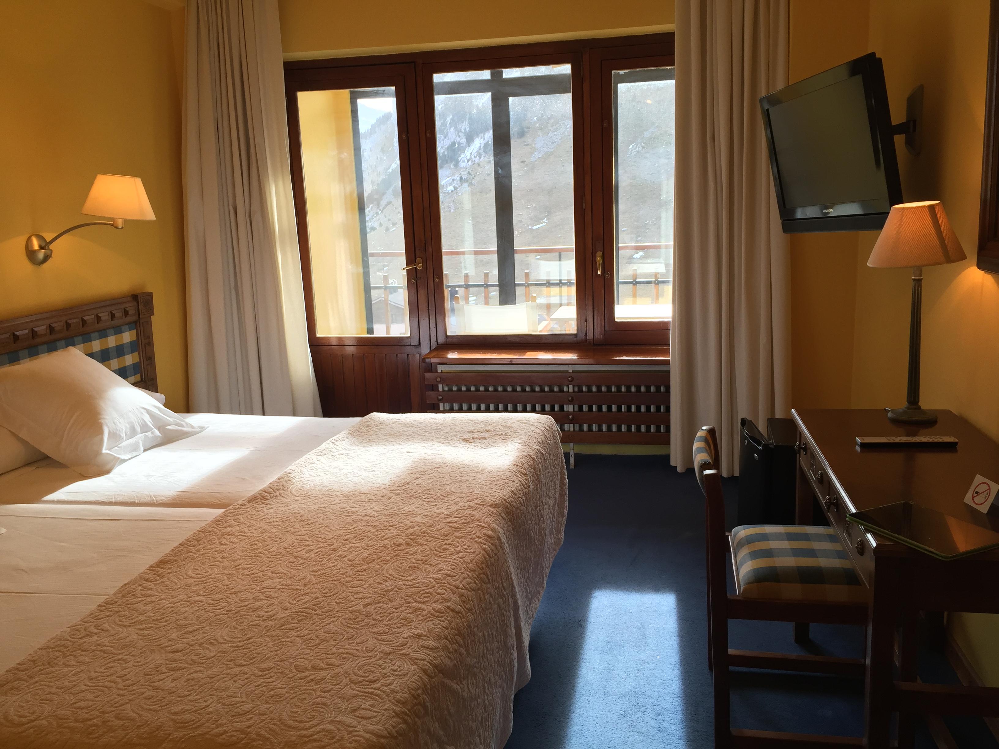 Hotel Edelweiss Candanchú Εξωτερικό φωτογραφία