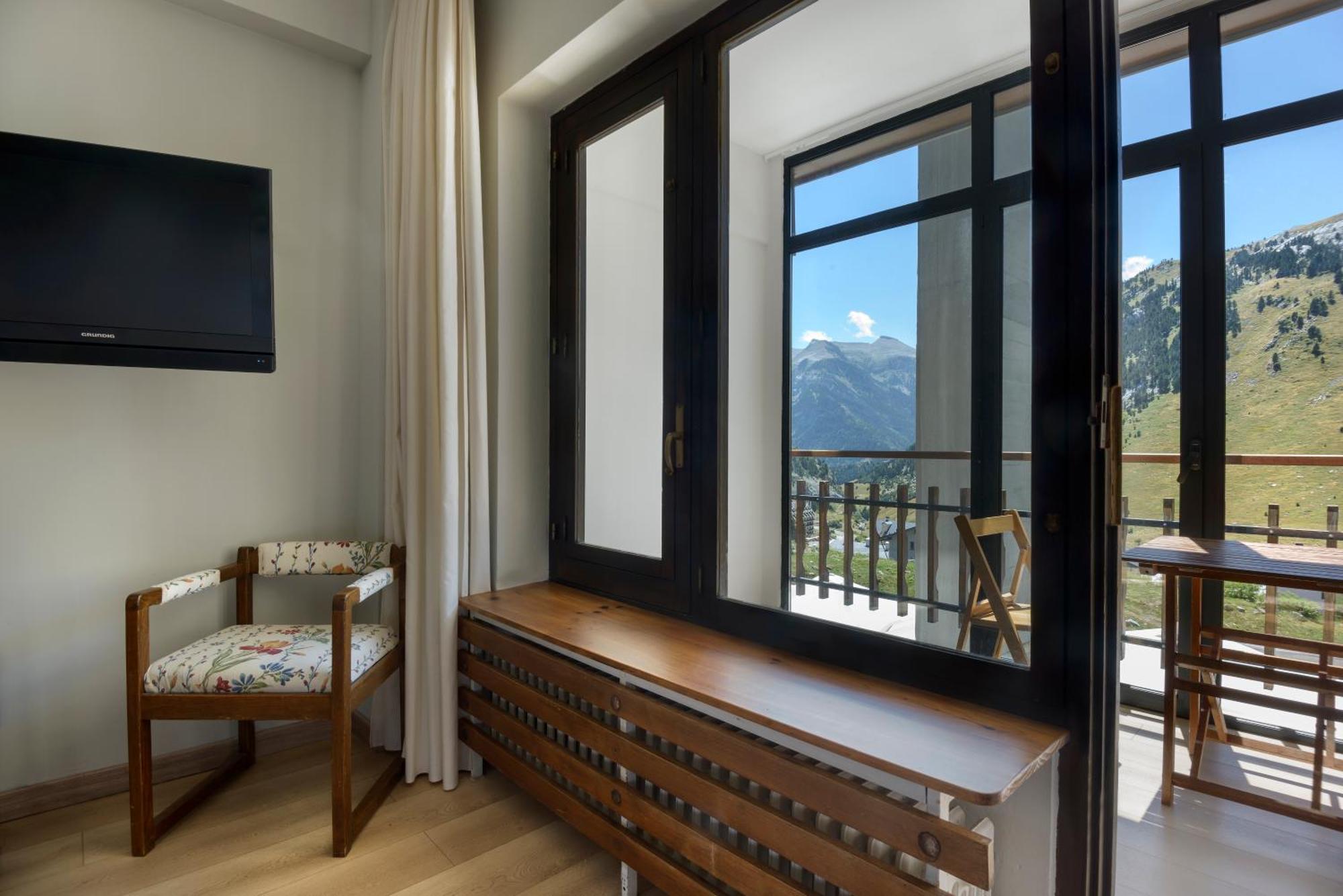 Hotel Edelweiss Candanchú Εξωτερικό φωτογραφία