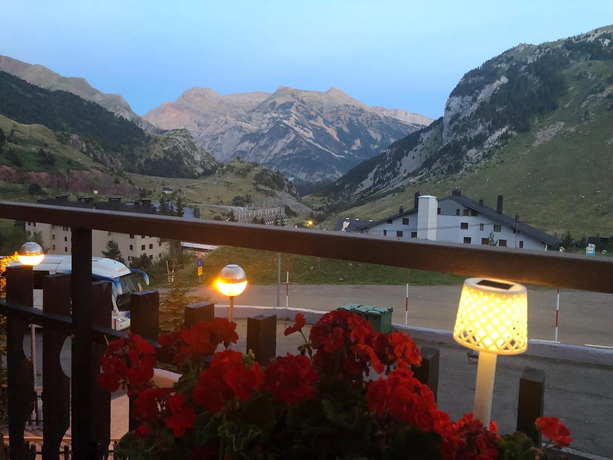 Hotel Edelweiss Candanchú Εξωτερικό φωτογραφία